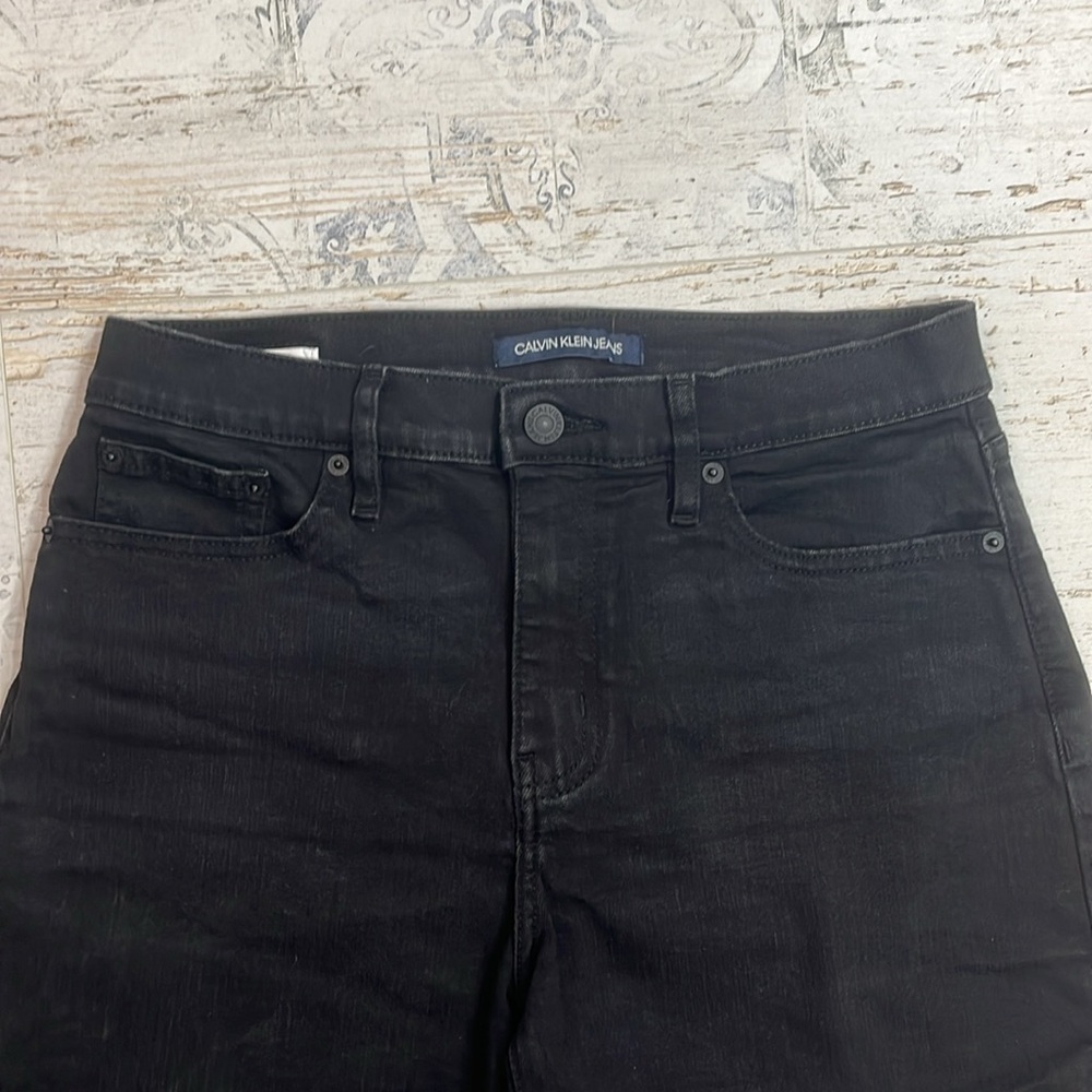 Calvin Klein Women's High Rise Black Denim Shorts Size 6 - Picture 4 of 9